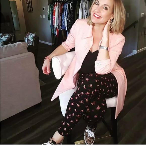 NEW |  Cabi 4142 Printed Lean Legging - Picture 9 of 9